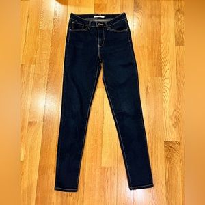 EUC | Levi's 721 high rise skinny jeans | Size 27